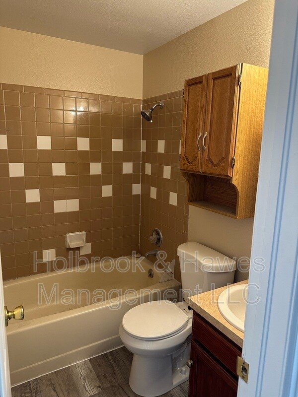 Building Photo - 4881 Basswood Dr