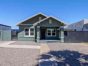 Building Photo - 1618 W Taylor St