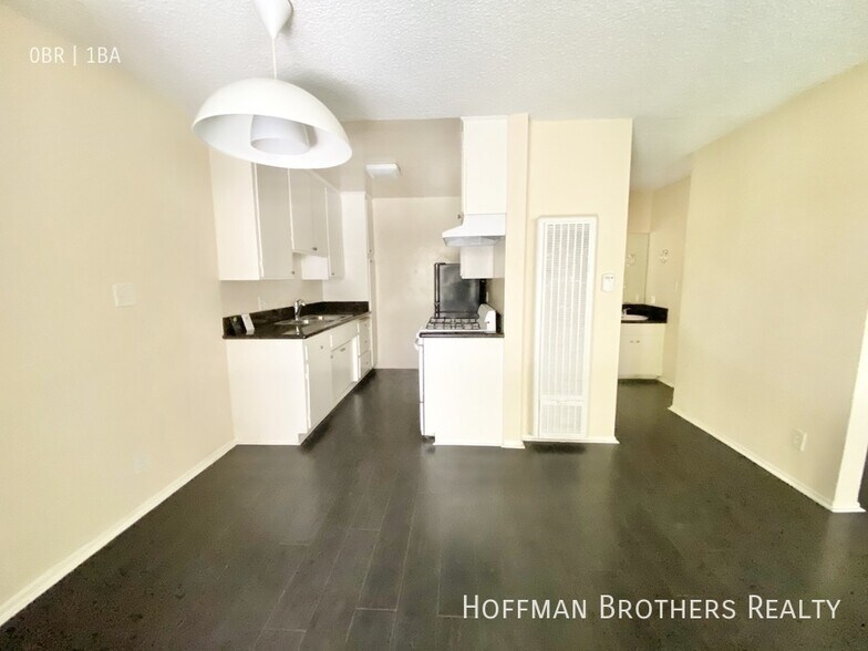 Building Photo - 1825 Butler Ave