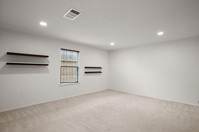 Building Photo - 243 Mancos Dr