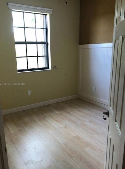 Building Photo - 15444 SW 119th Terrace