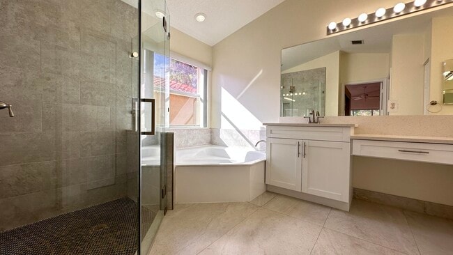 Building Photo - 19010 SW 10th St