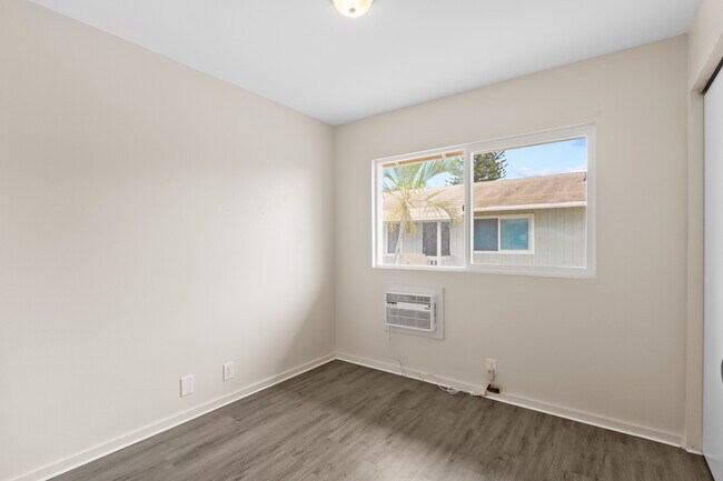Building Photo - 117-117 Pelanaki St