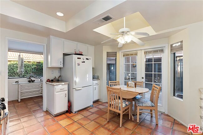 Building Photo - 8 Las Cruces Ln