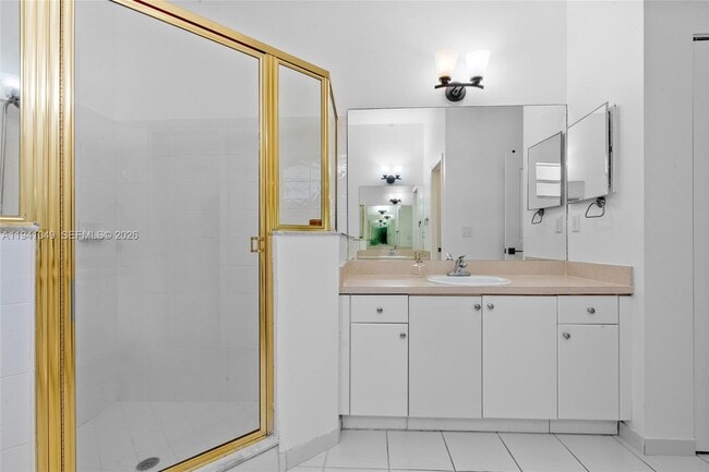 Building Photo - 2630 Dunwoodie Pl