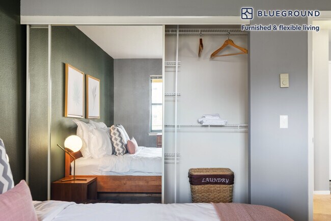 Building Photo - 3 Bayside Village Pl