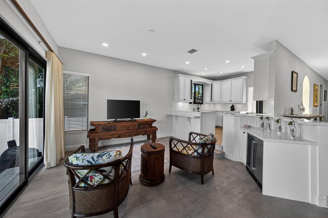 Building Photo - 1505 SE 11th St