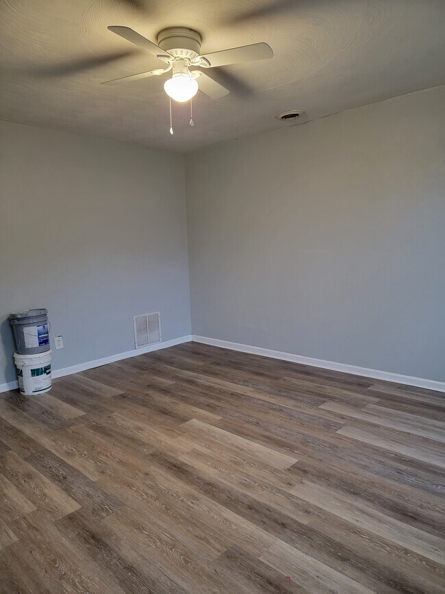 Building Photo - 127 Margaret Street