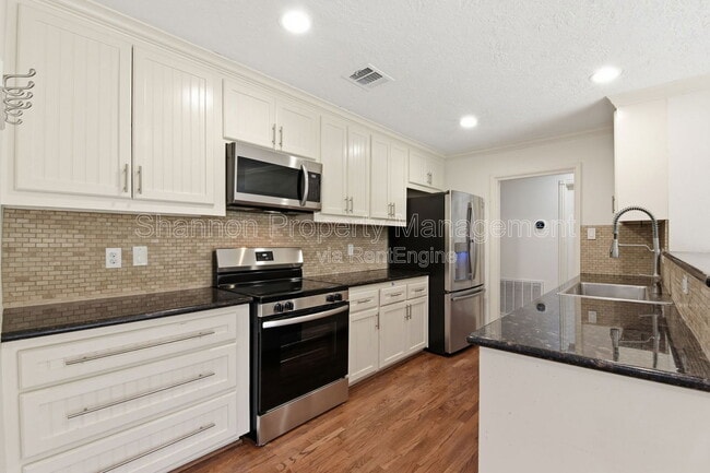 Building Photo - 2019 Brimberry St