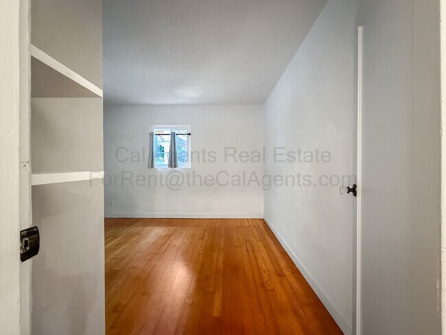 Building Photo - 7352 Saroni Dr