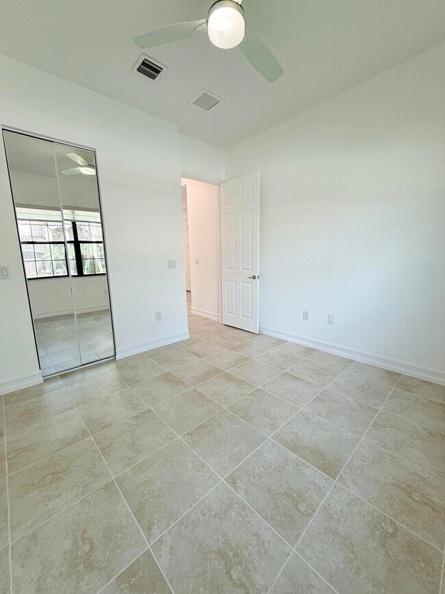 Building Photo - 14572 White Jade Terrace