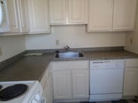 Building Photo - 1135