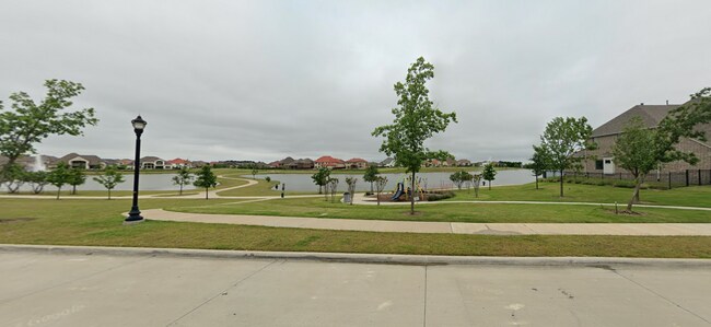 Building Photo - 962 Thoroughbred Ave