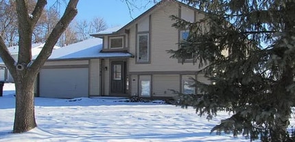 Building Photo - 7196 Sunnyslope Dr