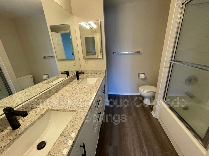 Building Photo - 6348 Colony Cir