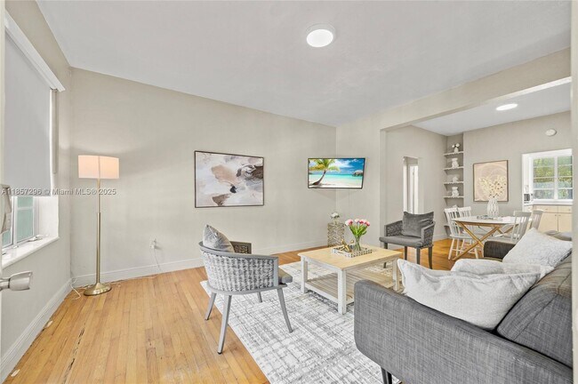 Building Photo - 301 86th St