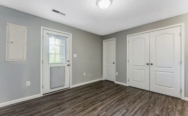 Building Photo - 199 Birds Eye View Dr