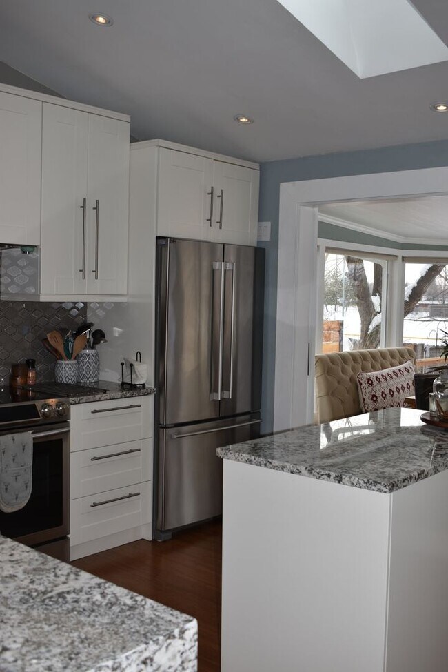 Building Photo - 1817 Tyler Ave