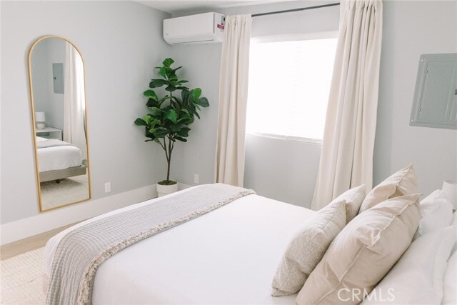 Building Photo - 737 N Frederic St