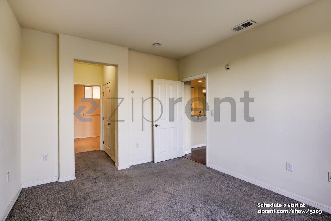 Building Photo - Unit 222