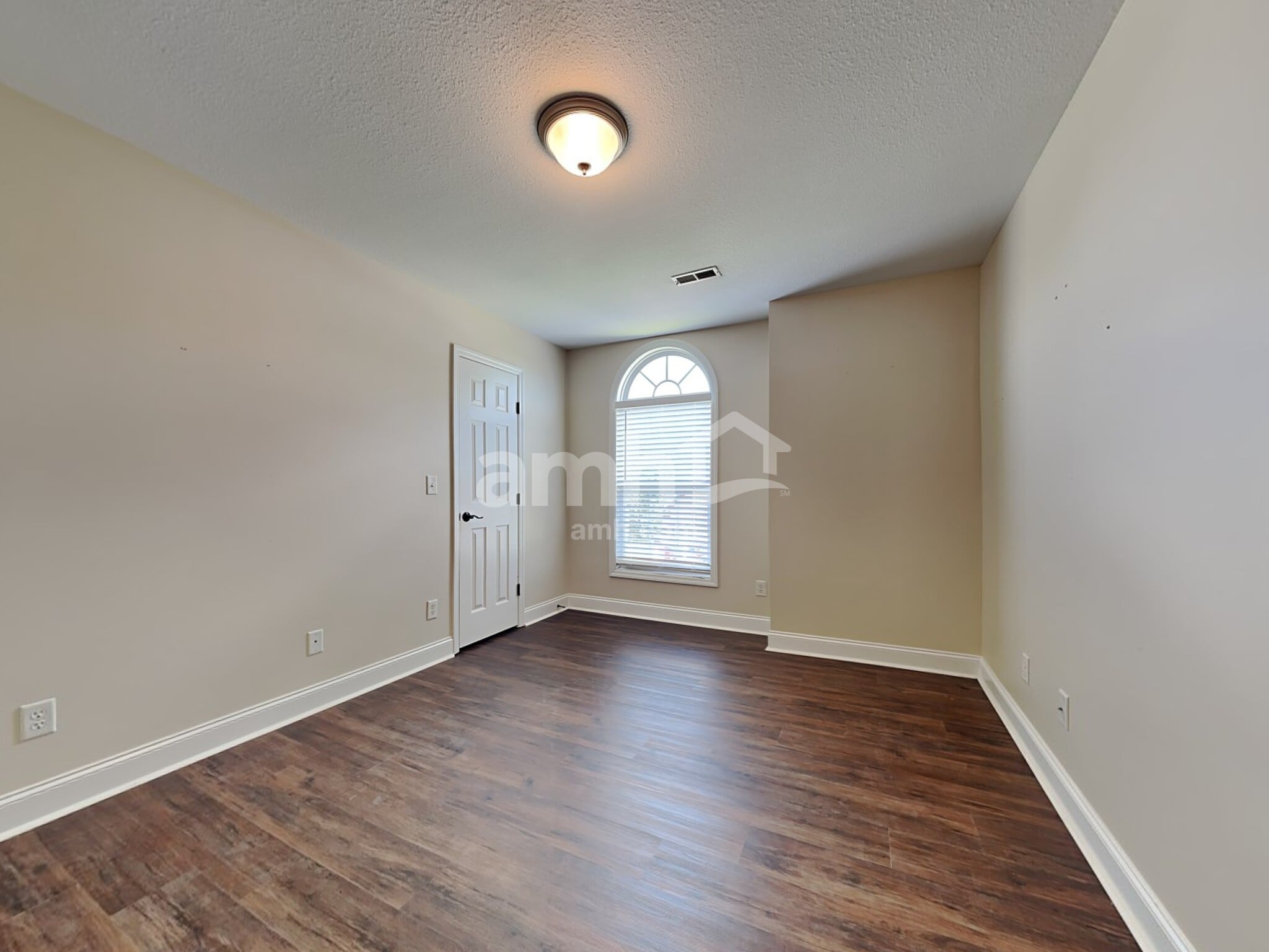Building Photo - 4905 Ivy Rose Dr
