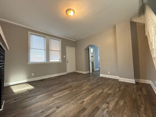 Building Photo - Beautiful Three - Bedroom Home In Baltimore