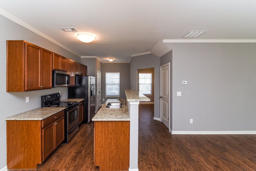 Building Photo - 910 Prather Ct SW
