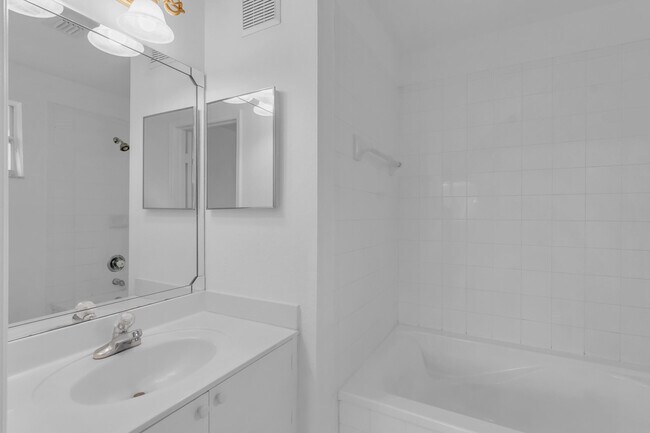 Building Photo - 8970 W Flagler St