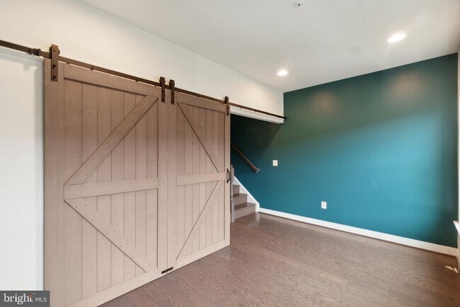 Building Photo - 241 Kepler Dr