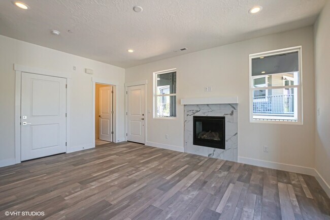 Building Photo - 3208 Quarry Springs Dr