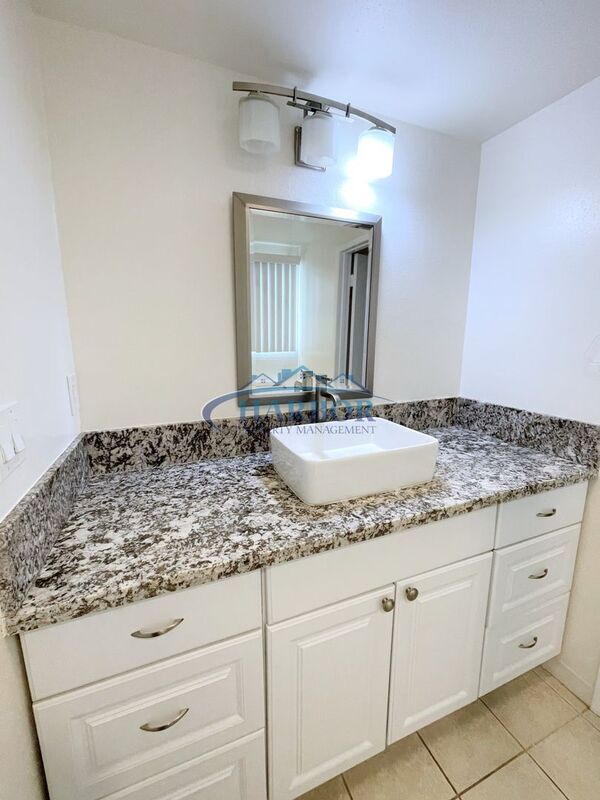 Building Photo - 1107 Opal St