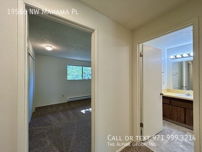 Building Photo - 19566 NW Mahama Pl