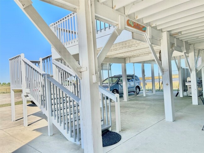 Building Photo - 1256 Canal E