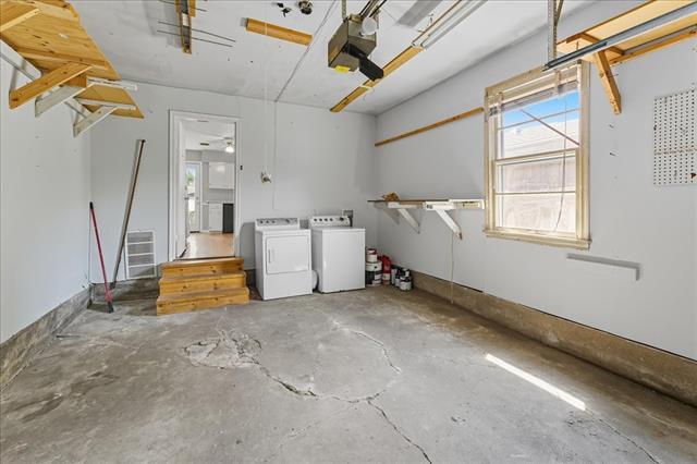 Building Photo - 6902 E Mockingbird Ln
