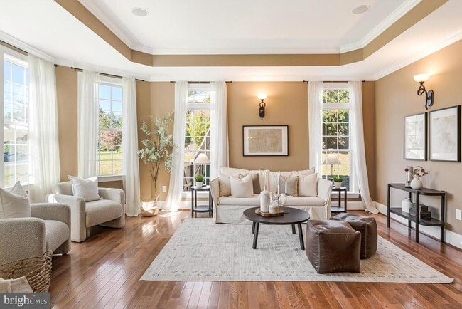 Building Photo - 829 Golden Arrow St