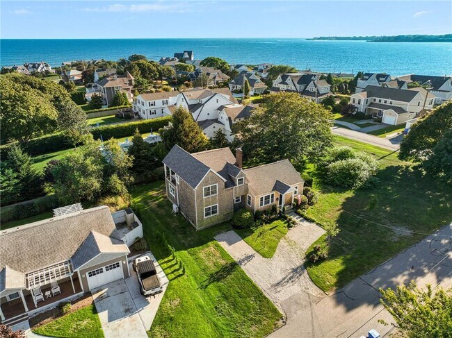 Building Photo - 9 White Terrace