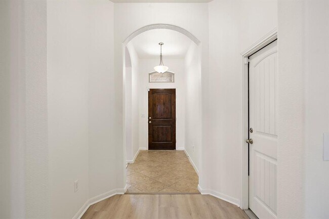 Building Photo - 2008 Gabrielles Way