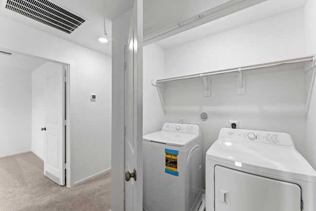 Building Photo - 6213 Alder Crk Dr