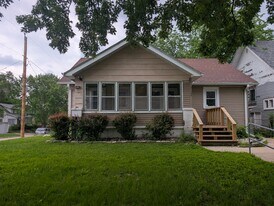 Building Photo - 1722 Isabella St