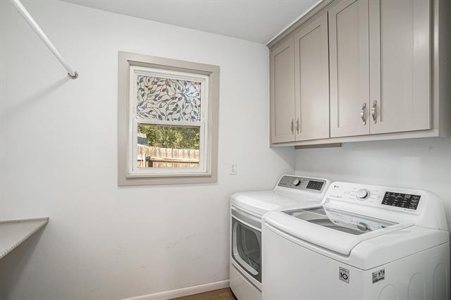 Building Photo - 2117 Sanborn St