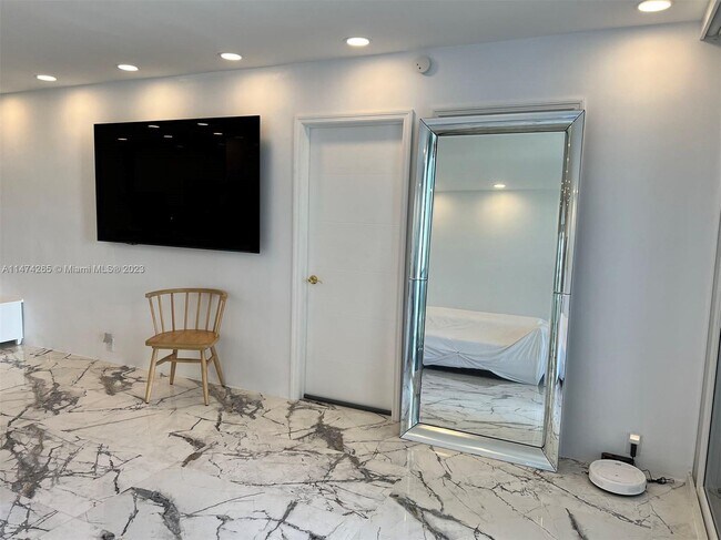 Building Photo - 1200 N Fort Lauderdale Beach Blvd