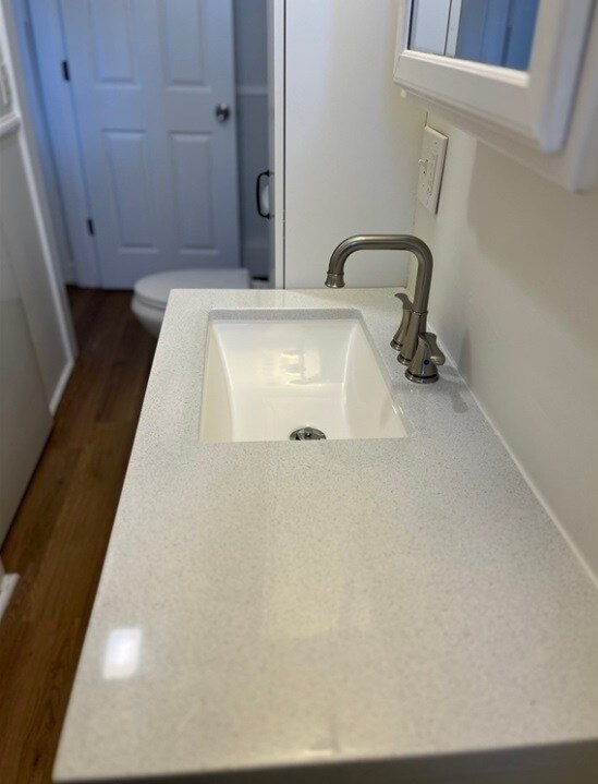 Building Photo - Barrington River House