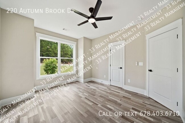 Building Photo - 220 Autumn Brook Dr