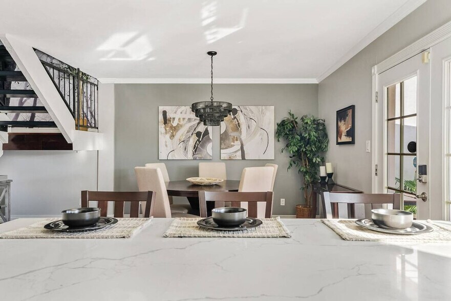 Building Photo - 8242 E Orange Blossom Ln