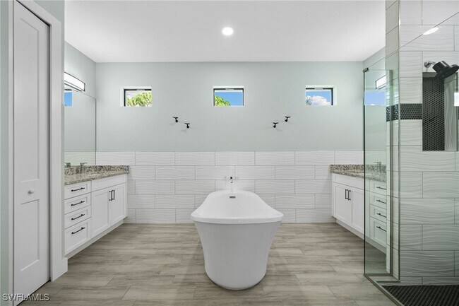 Building Photo - 4657 Key Largo Ln