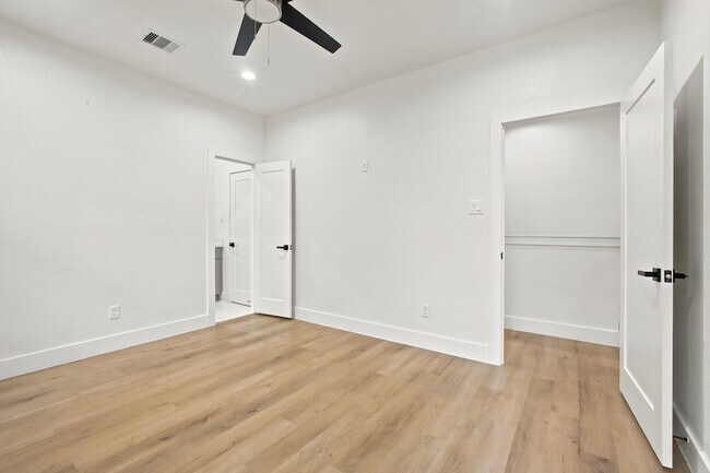 Building Photo - 4217 Hare St
