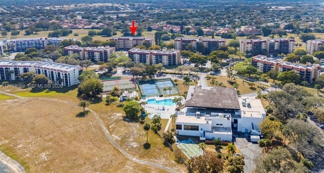 Building Photo - 3671 Environ Blvd