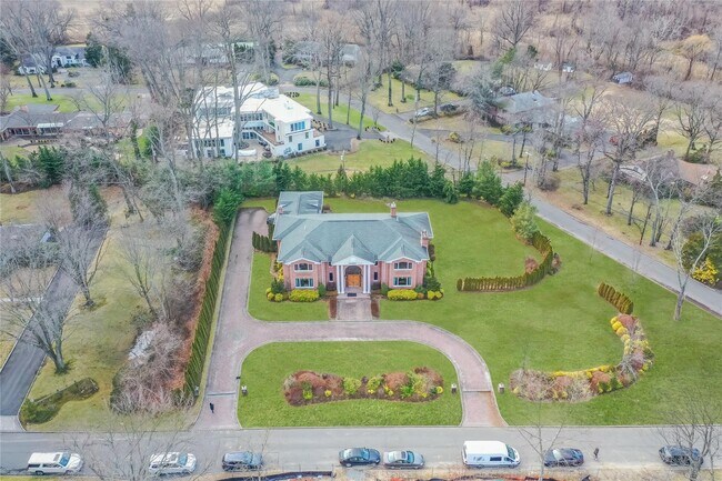 Building Photo - 5 Beech Dr