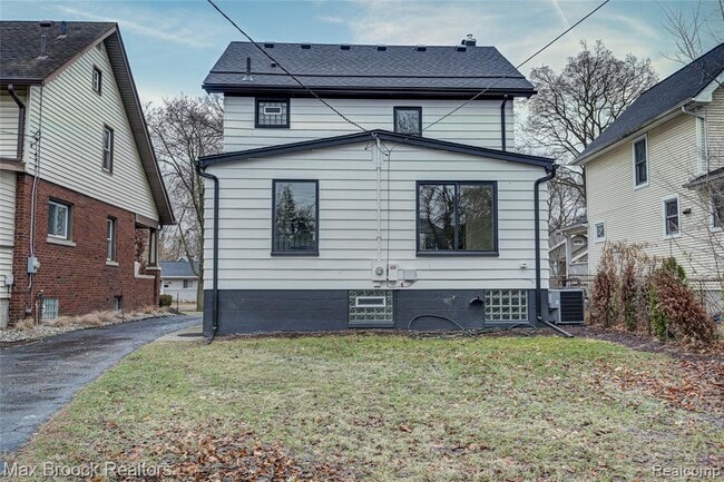 Building Photo - 409 Baldwin Ave