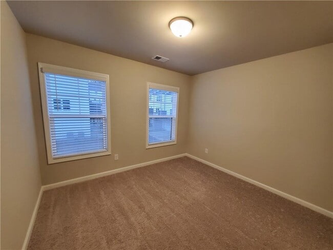 Building Photo - 730 Calvin Pk Dr